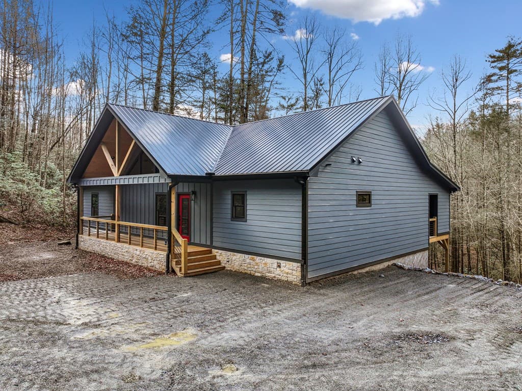 641 Bryant Farm Lane, Ellijay GA 30540 - Photo