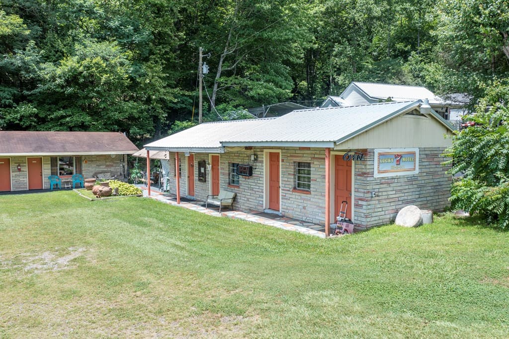 19853 W Us Hwy 64, Murphy NC 28906 - Photo