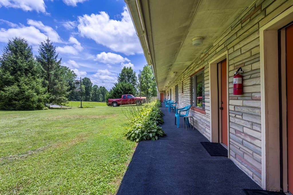 19853 W Us Hwy 64, Murphy NC 28906 - Photo