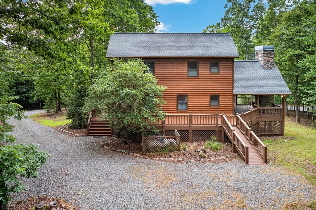 23 Dolores Drive, Mineral Bluff GA 30559 - Photo