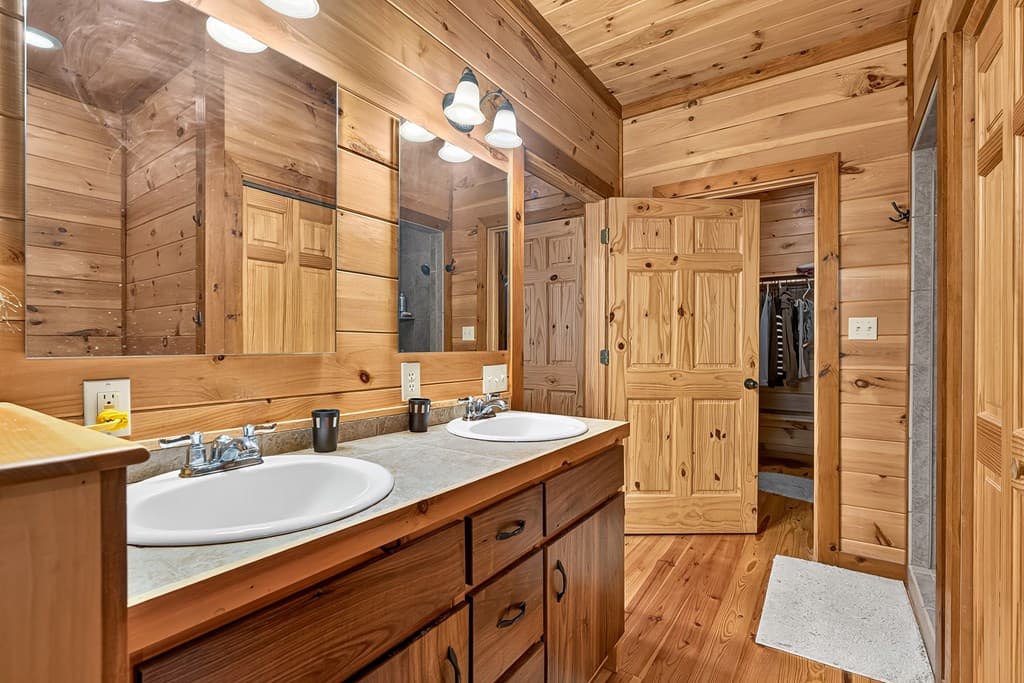 23 Dolores Drive, Mineral Bluff GA 30559 - Photo