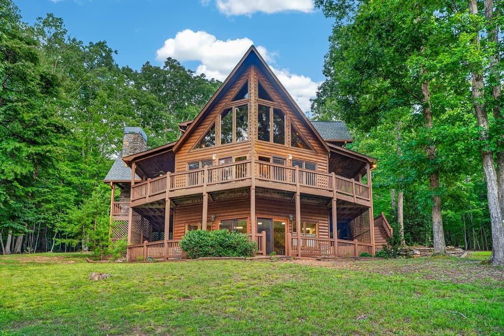 23 Dolores Drive, Mineral Bluff GA 30559 - Photo