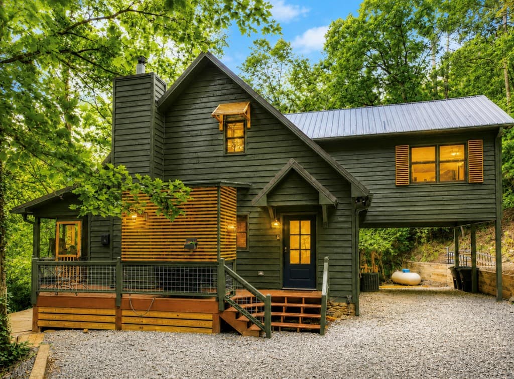 279 S Riverview, Ellijay GA 30536 - Photo