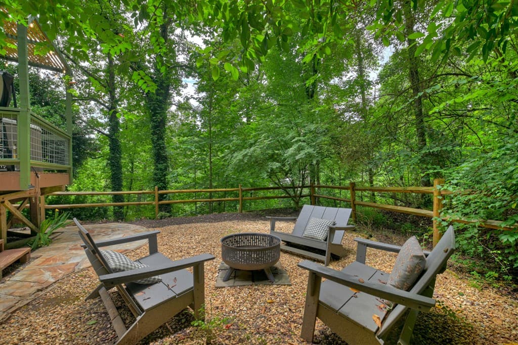279 S Riverview, Ellijay GA 30536 - Photo