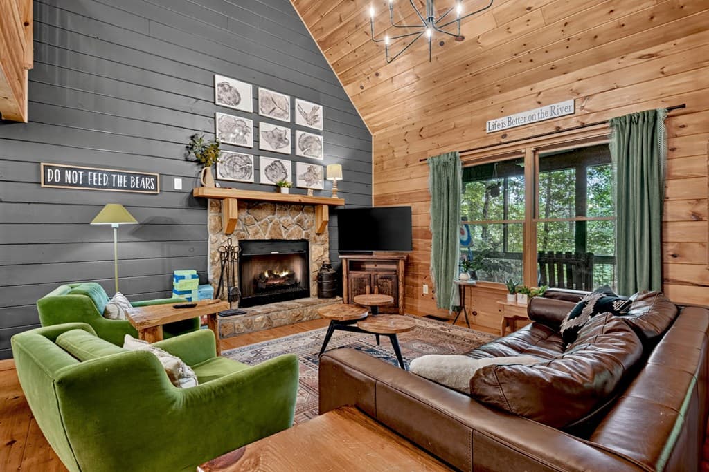279 S Riverview, Ellijay GA 30536 - Photo