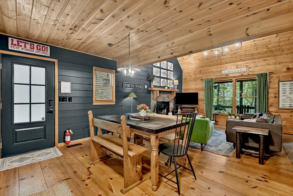 279 S Riverview, Ellijay GA 30536 - Photo