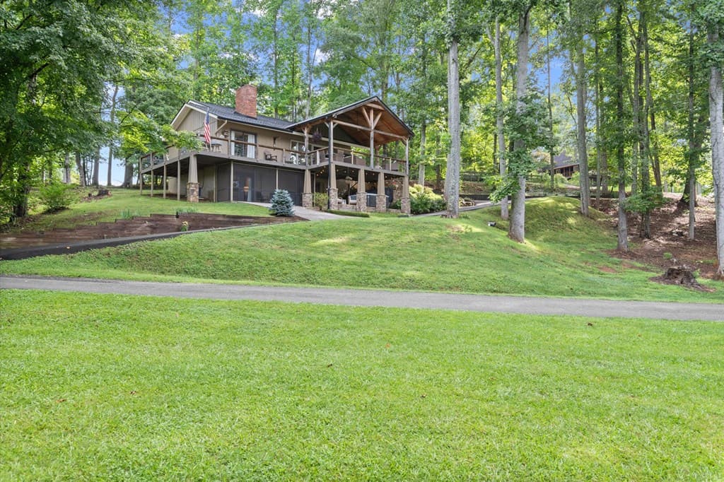 3755 Woods Creek Drive, Young Harris GA 30582 - Photo