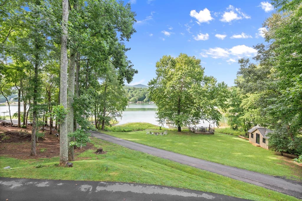 3755 Woods Creek Drive, Young Harris GA 30582 - Photo