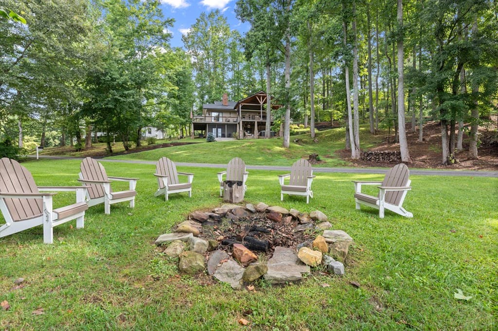 3755 Woods Creek Drive, Young Harris GA 30582 - Photo