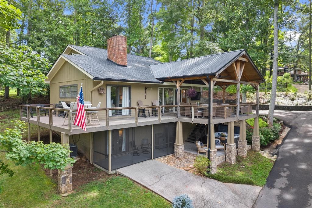 3755 Woods Creek Drive, Young Harris GA 30582 - Photo