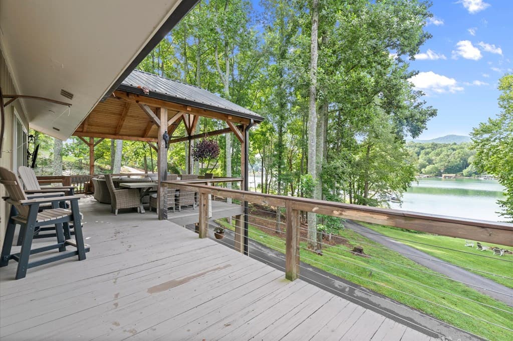 3755 Woods Creek Drive, Young Harris GA 30582 - Photo
