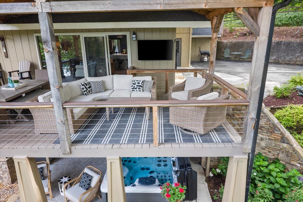 3755 Woods Creek Drive, Young Harris GA 30582 - Photo