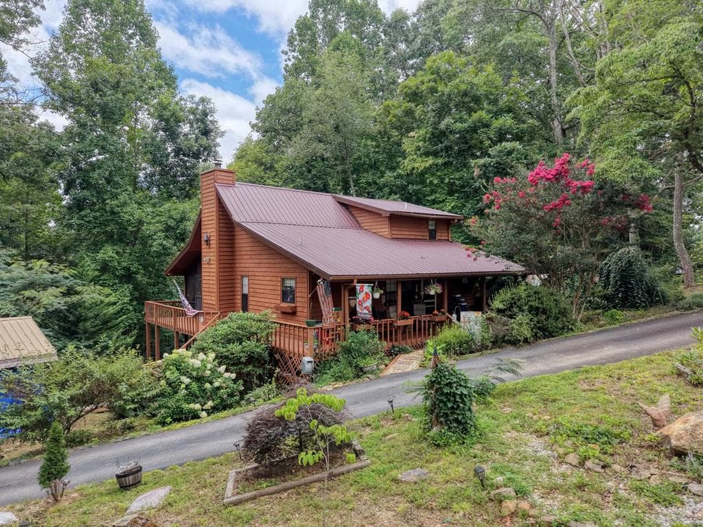 135 Deerwood Trail Road, Blairsville GA 30512 - Primary photo