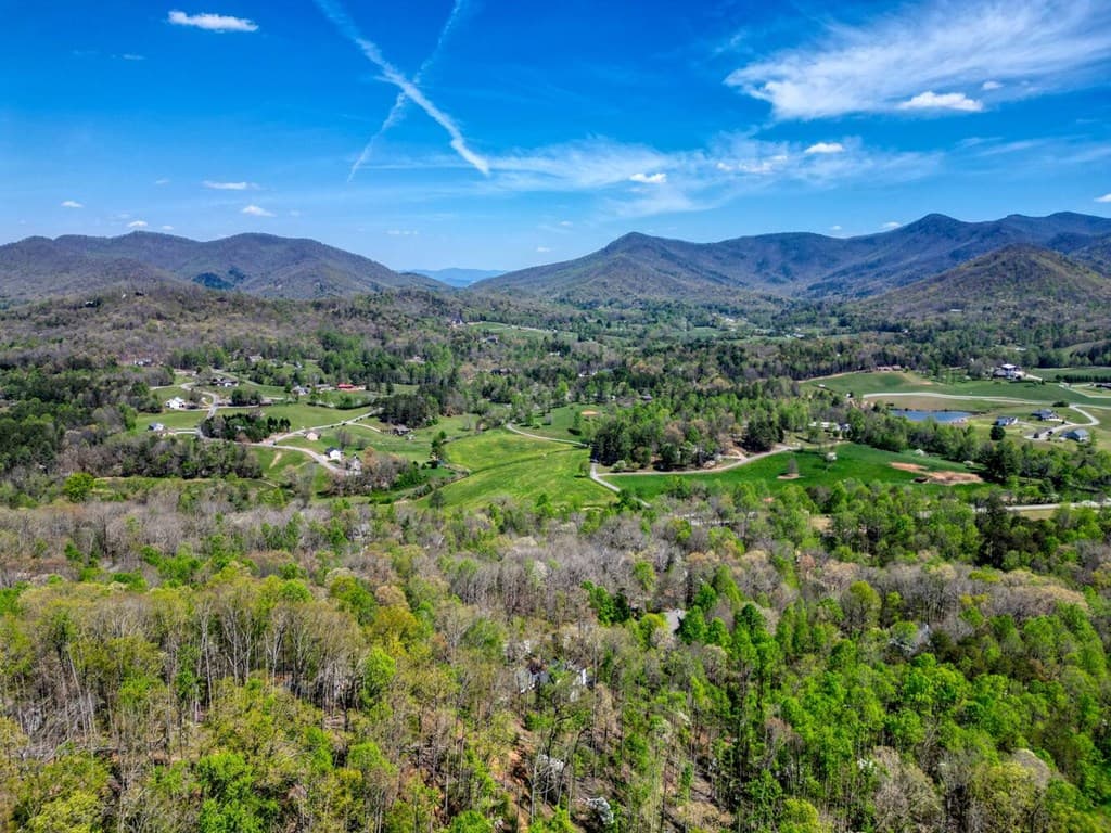 315 Wildwood Brook, Blairsville GA 30512 - Photo