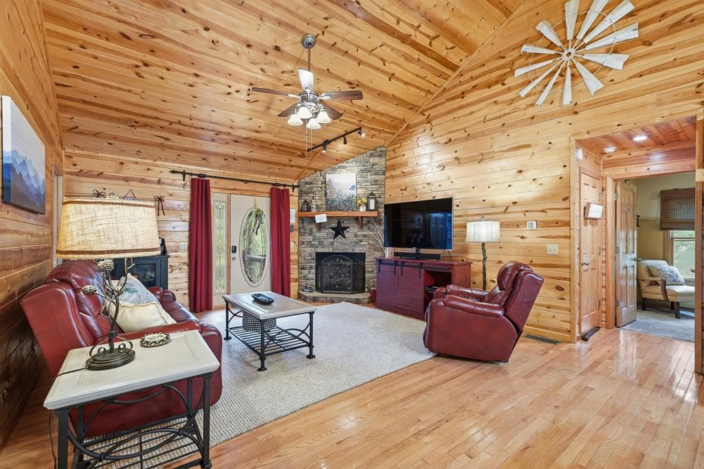 460 Pasha Drive, Ellijay GA 30540 - Photo