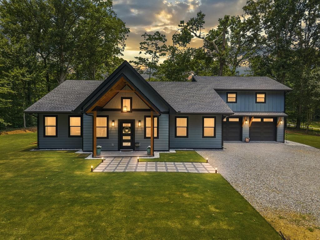 381 Parks Drive, Ellijay GA 30536 - Primary photo
