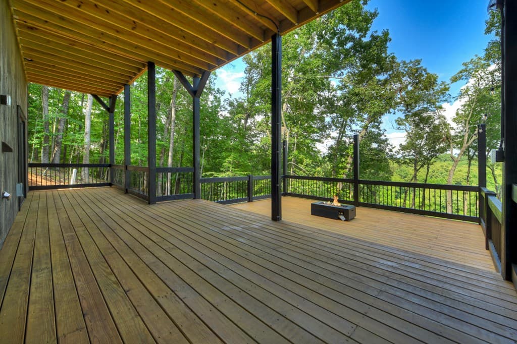 1729 Barnes Chapel Road, Blue Ridge GA 30513 - Photo