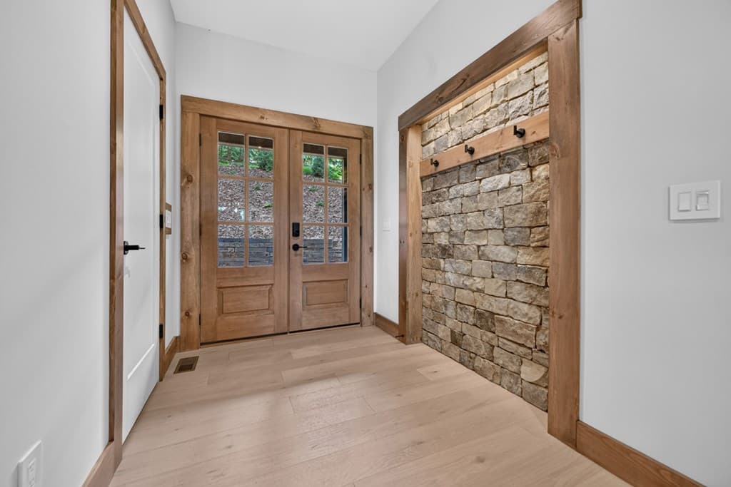 1729 Barnes Chapel Road, Blue Ridge GA 30513 - Photo