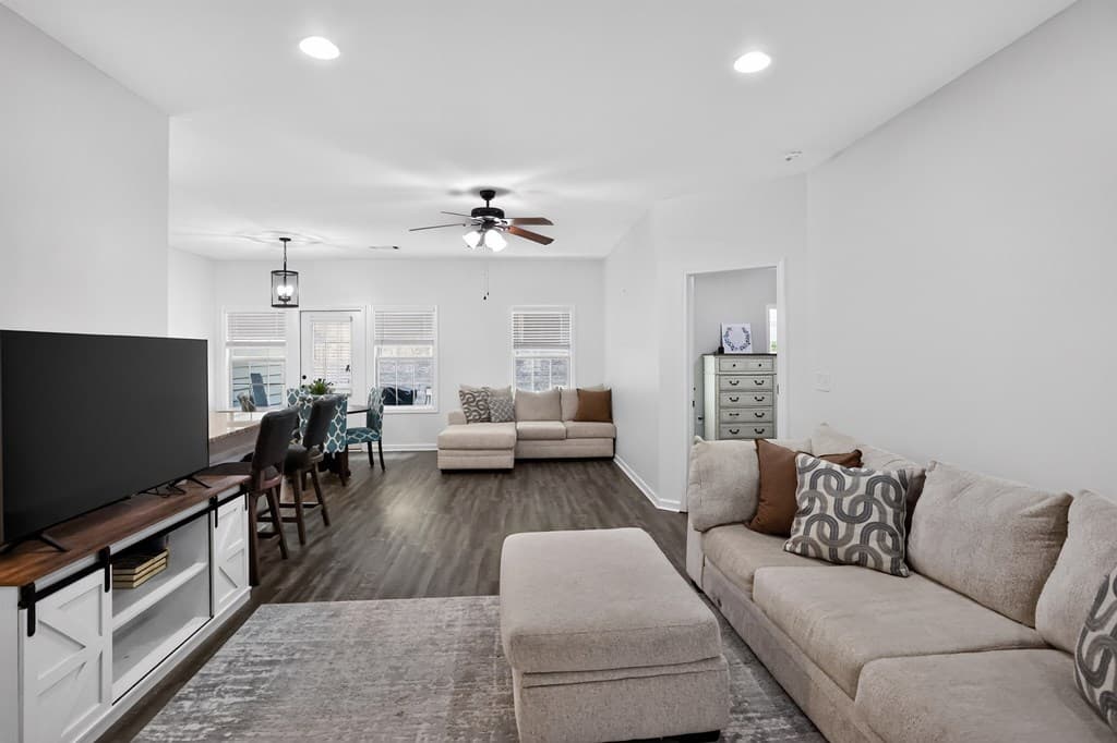 198 Towne Villas Drive, Jasper GA 30143 - Photo