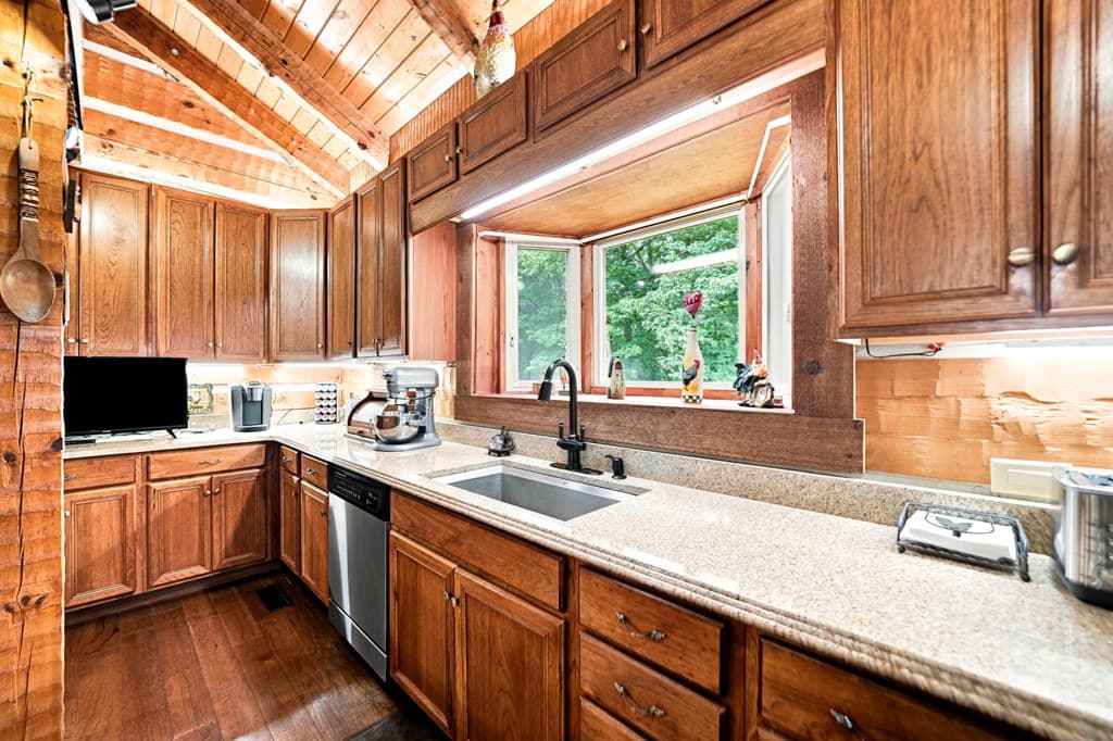 116 Hidden Cove Drive, Ball Ground GA 30107 - Photo