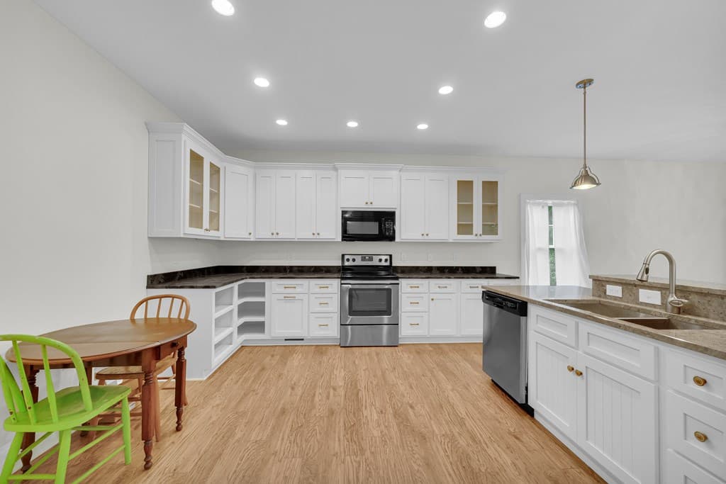 27 Classic Drive, Hartwell GA 30643 - Photo