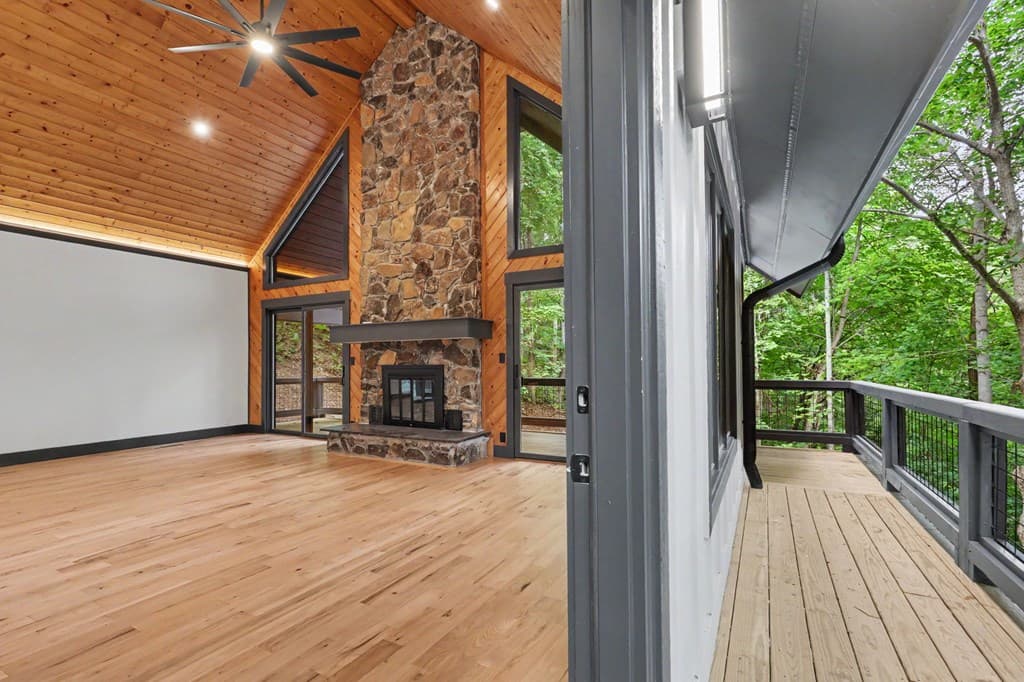 1583 Spring Cove Road, Blairsville GA 30512 - Photo