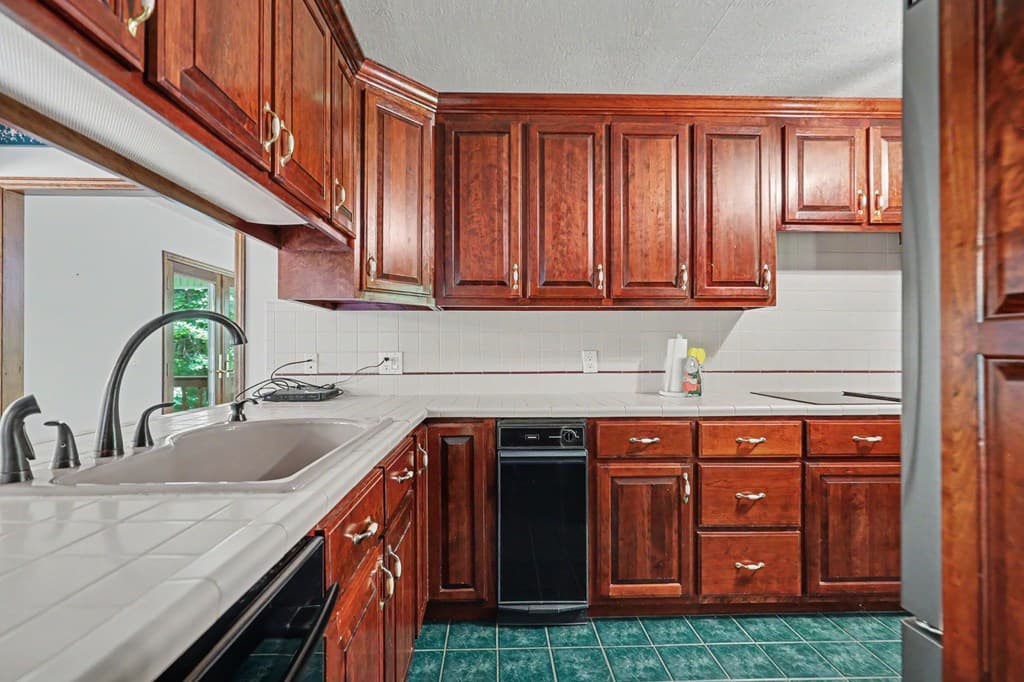 93 Lori Lane, Blairsville GA 30512 - Photo