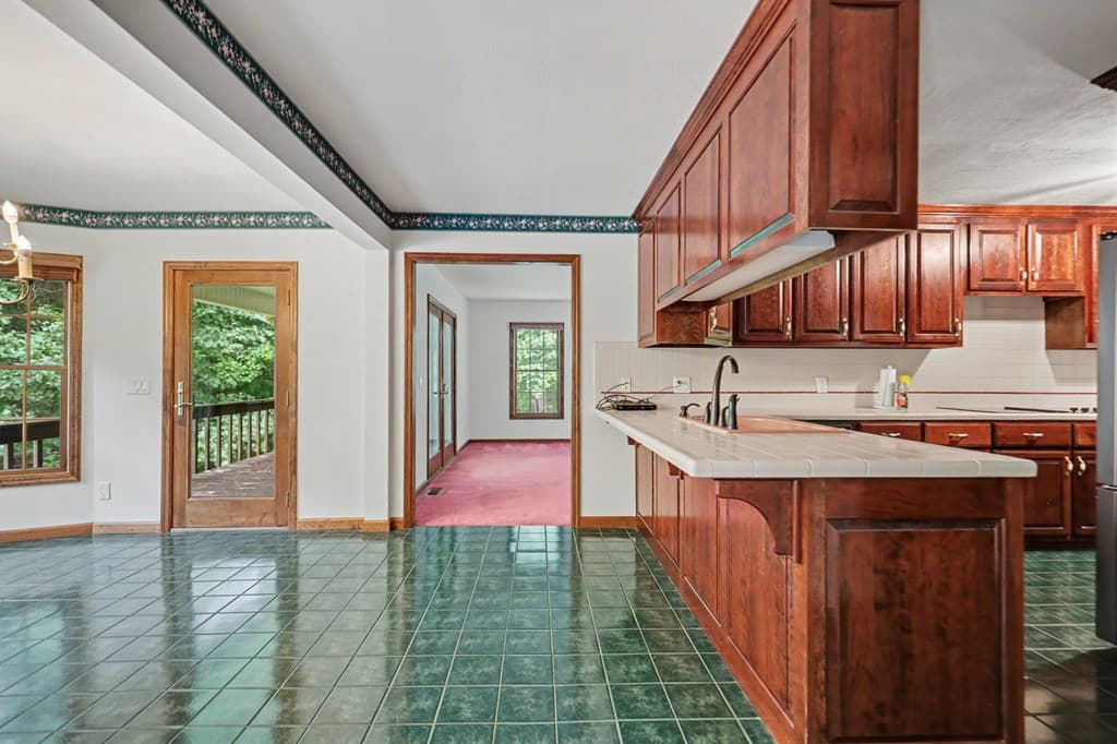 93 Lori Lane, Blairsville GA 30512 - Photo