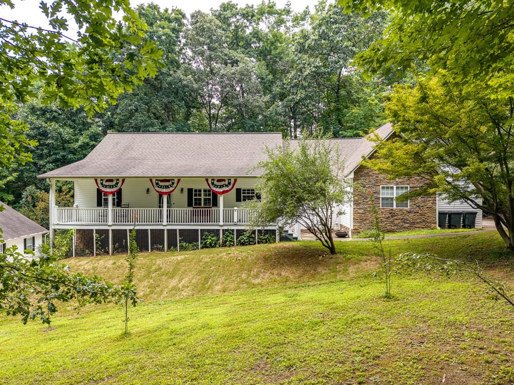387 Leonard Evans Road, Ellijay GA 30540 - Photo