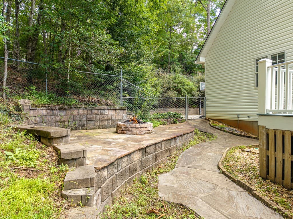 387 Leonard Evans Road, Ellijay GA 30540 - Photo