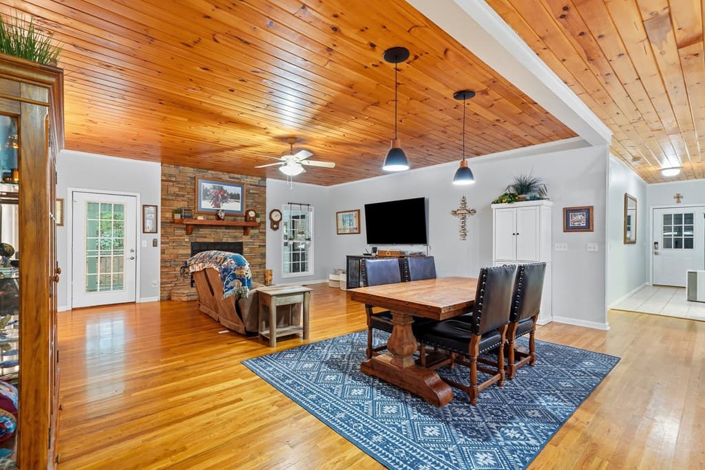 387 Leonard Evans Road, Ellijay GA 30540 - Photo