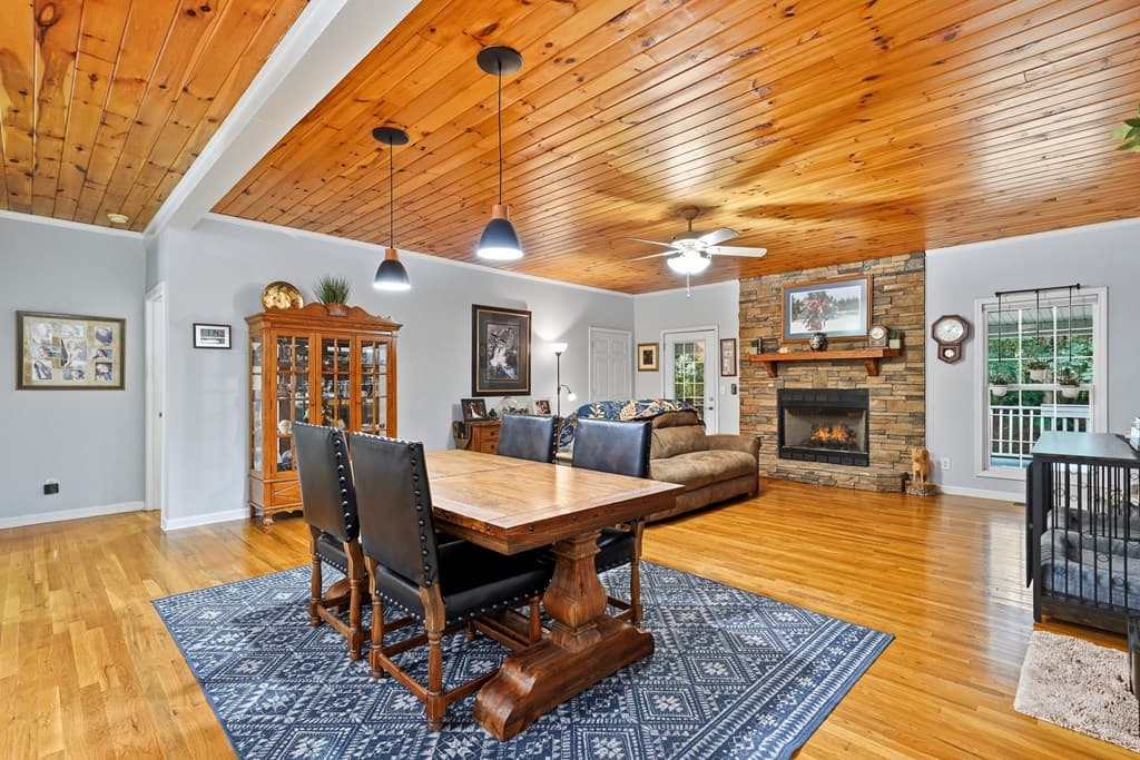 387 Leonard Evans Road, Ellijay GA 30540 - Photo