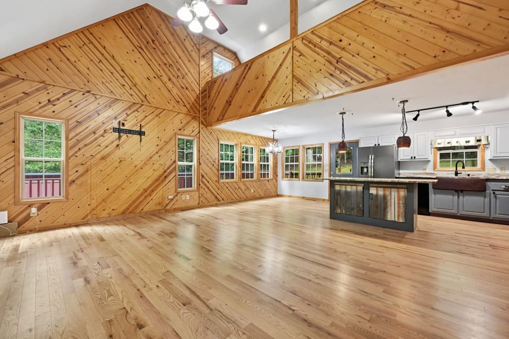 208 Saddle Ridge Drive, Blairsville GA 30512 - Photo