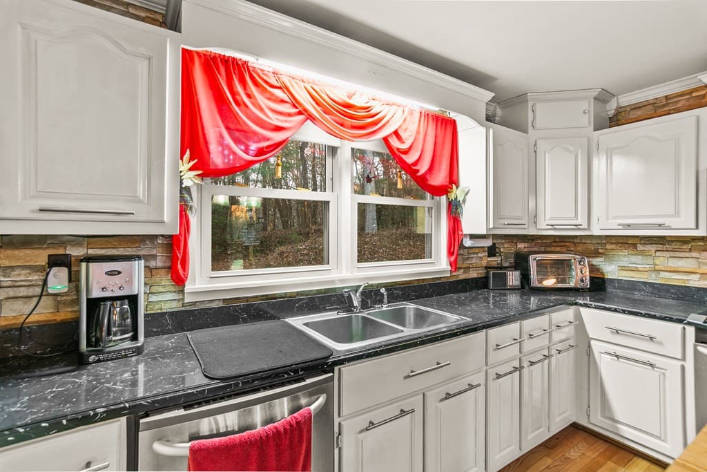 101 Harper Valley, Ellijay GA 30540 - Photo