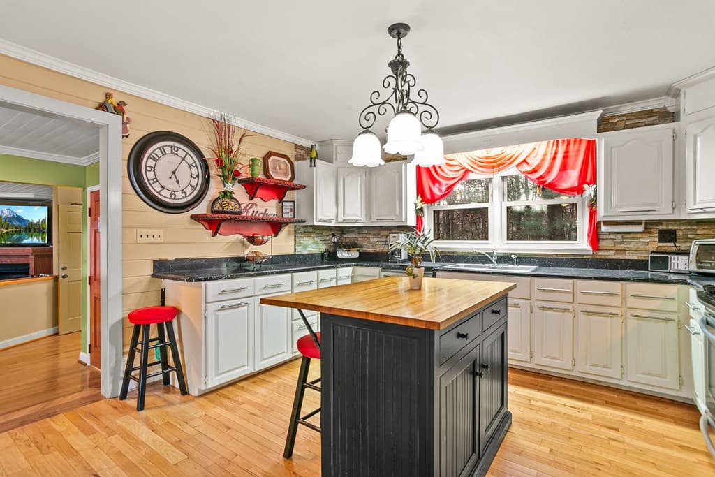 101 Harper Valley, Ellijay GA 30540 - Photo