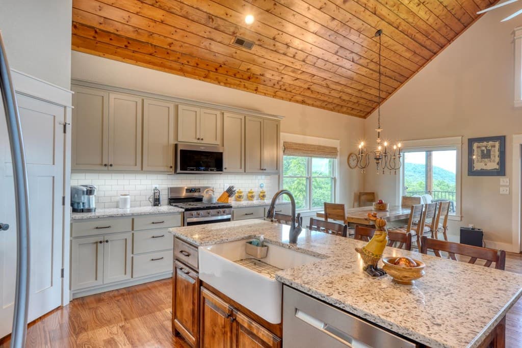25 Ivy Log Heights Spur, Young Harris GA 30582 - Photo