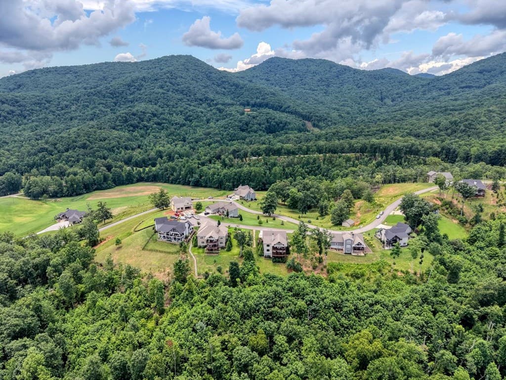 25 Ivy Log Heights Spur, Young Harris GA 30582 - Photo