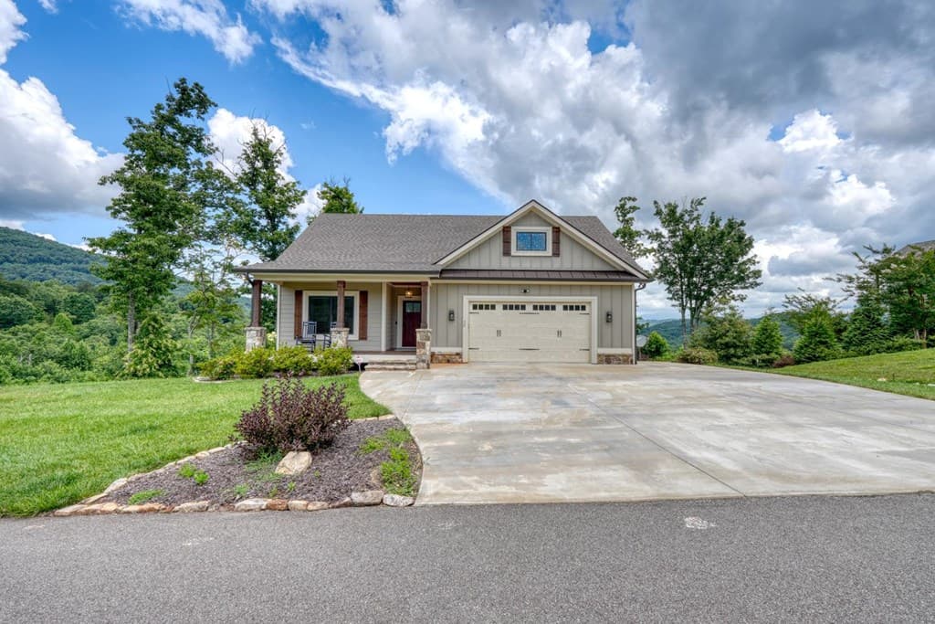 25 Ivy Log Heights Spur, Young Harris GA 30582 - Photo