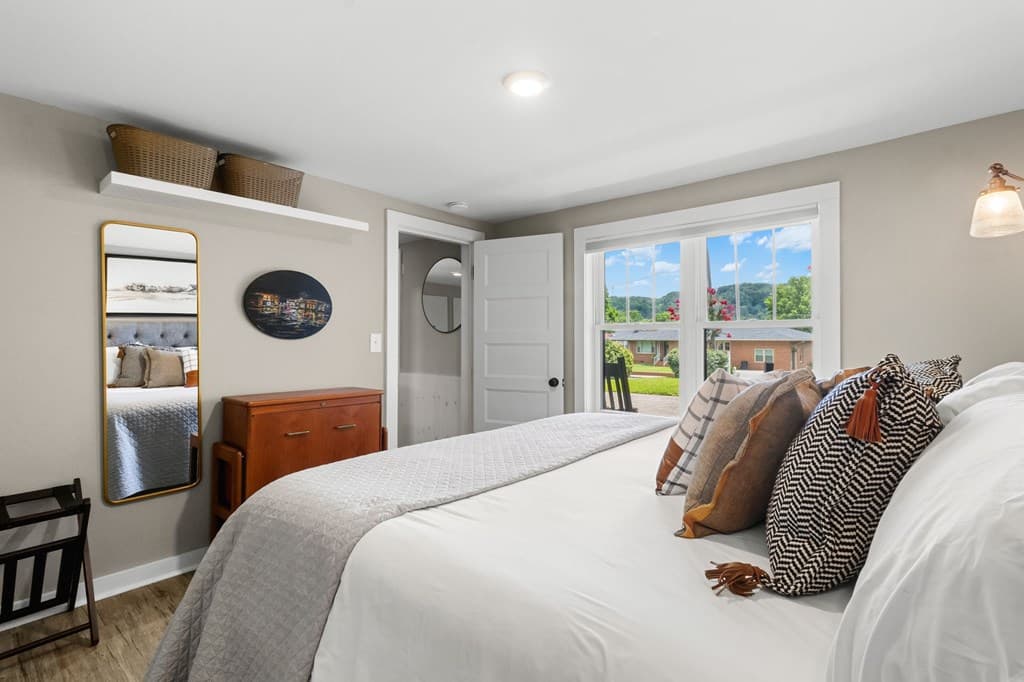 41 North Avenue, Ellijay GA 30540 - Photo
