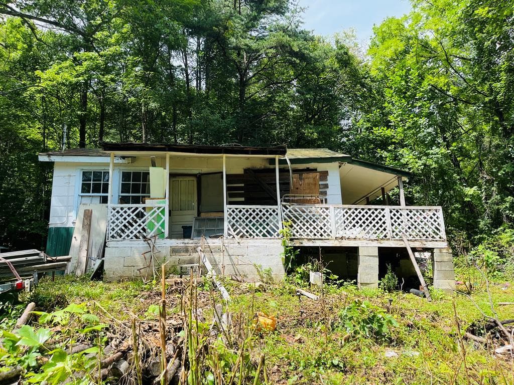 586 Pounding Mill Road, Hayesville NC 28904 - Photo