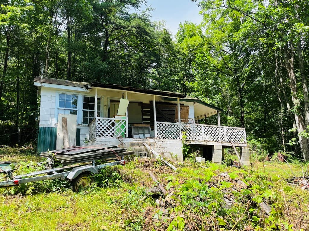586 Pounding Mill Road, Hayesville NC 28904 - Photo