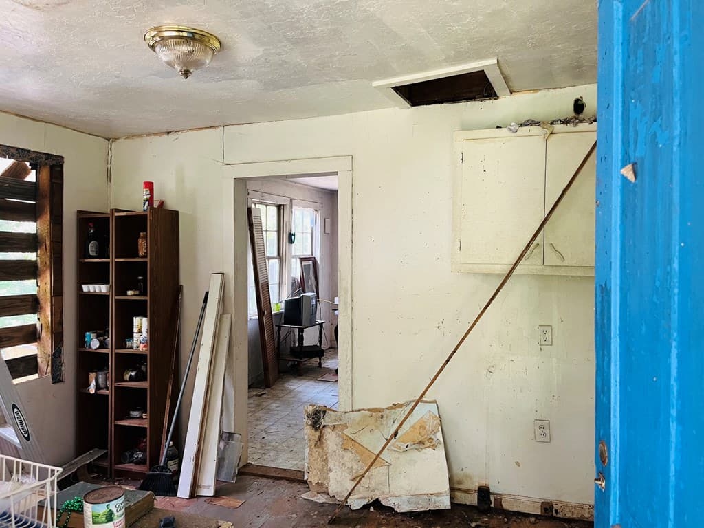 586 Pounding Mill Road, Hayesville NC 28904 - Photo