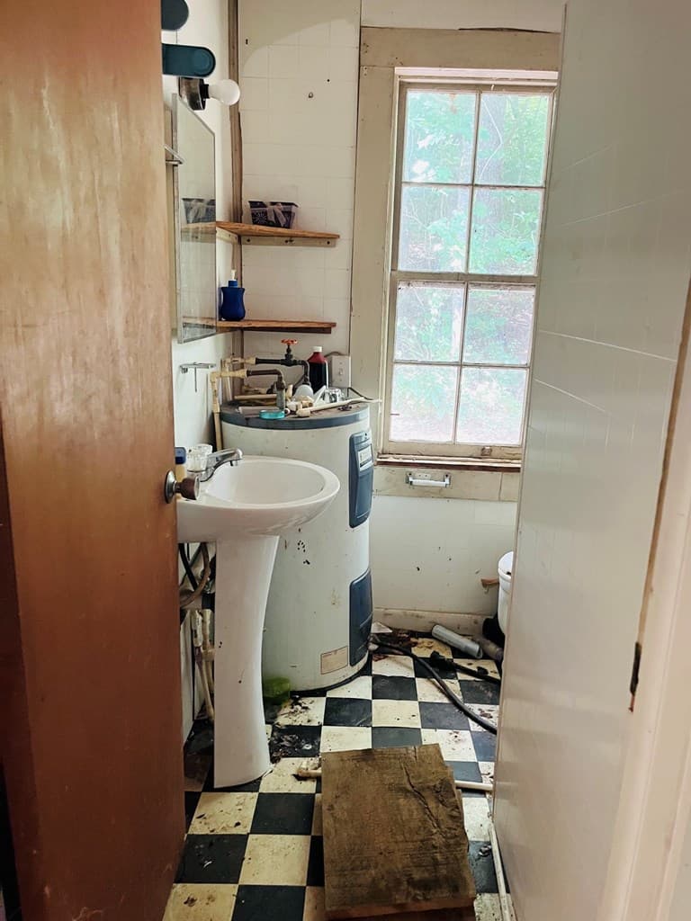586 Pounding Mill Road, Hayesville NC 28904 - Photo