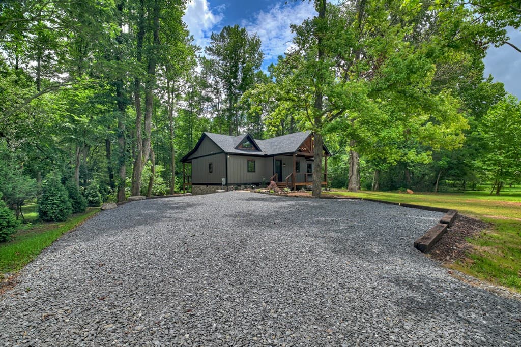 260 Misty Valley Lane, Ellijay GA 30536 - Photo