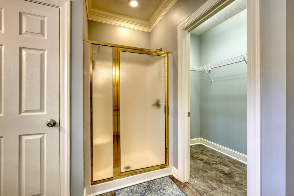 112 Glen Eagle Ct D202, Clayton GA 30525 - Photo