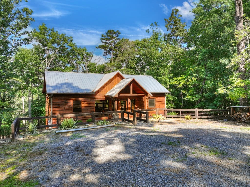 187 Hayden Way Drive, Morganton GA 30560 - Photo