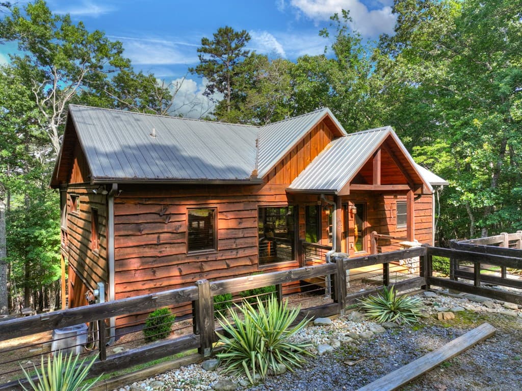 187 Hayden Way Drive, Morganton GA 30560 - Photo