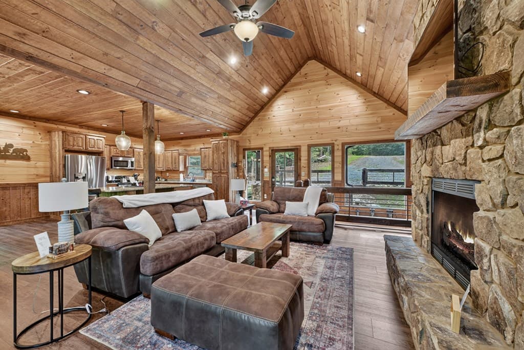 187 Hayden Way Drive, Morganton GA 30560 - Photo