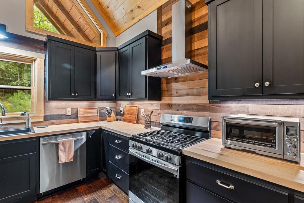 154 Nexus Court, Ellijay GA 30540 - Photo