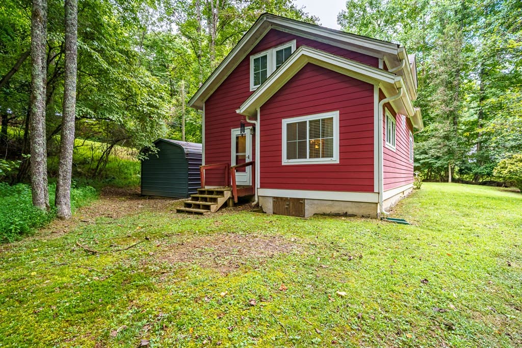 120 Shenendoa Drive, Ellijay GA 30540 - Photo